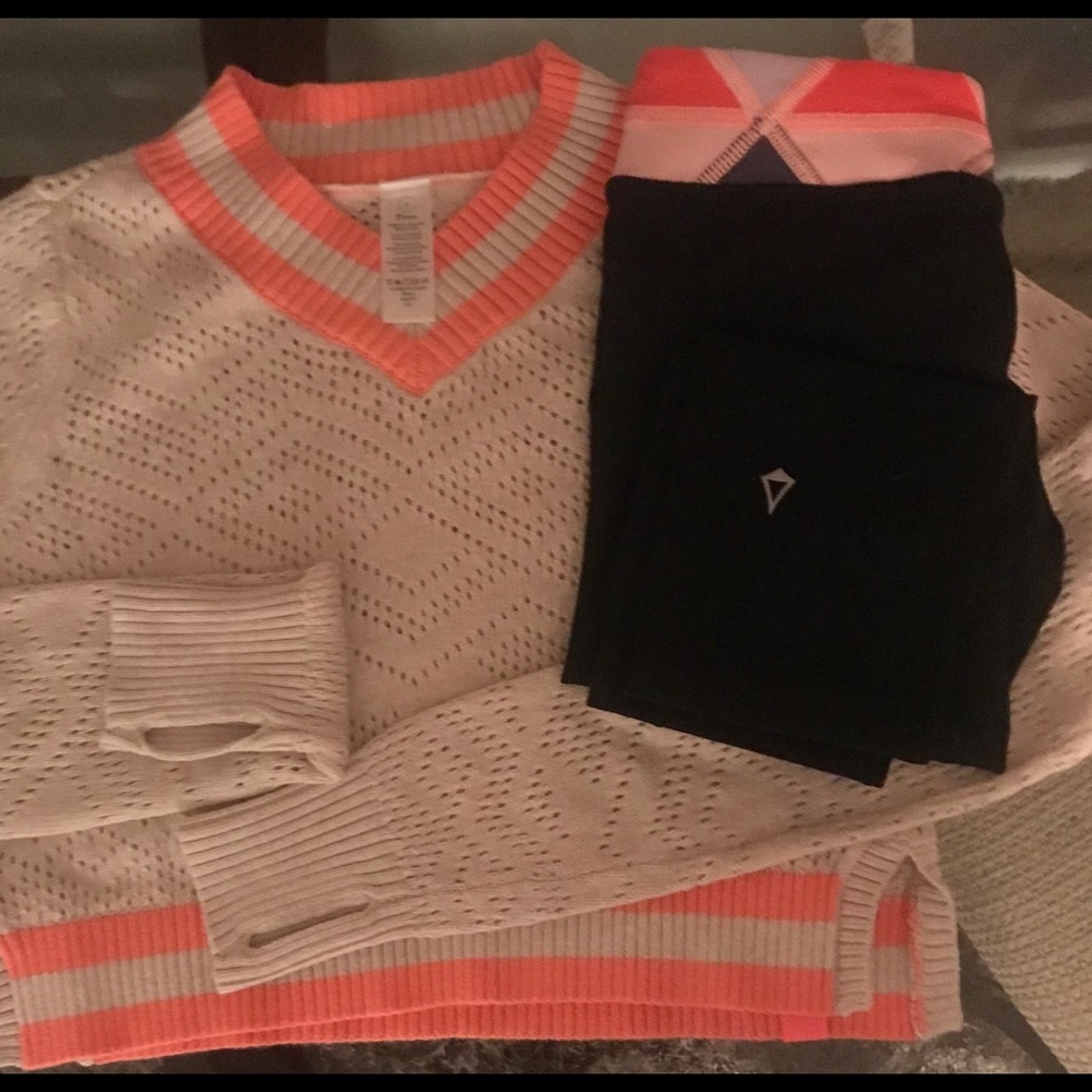 Lulumon Capri sweater set